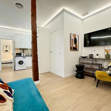 Plaza Mayor Cozy Private Apartment With Ac マドリード エクステリア 写真
