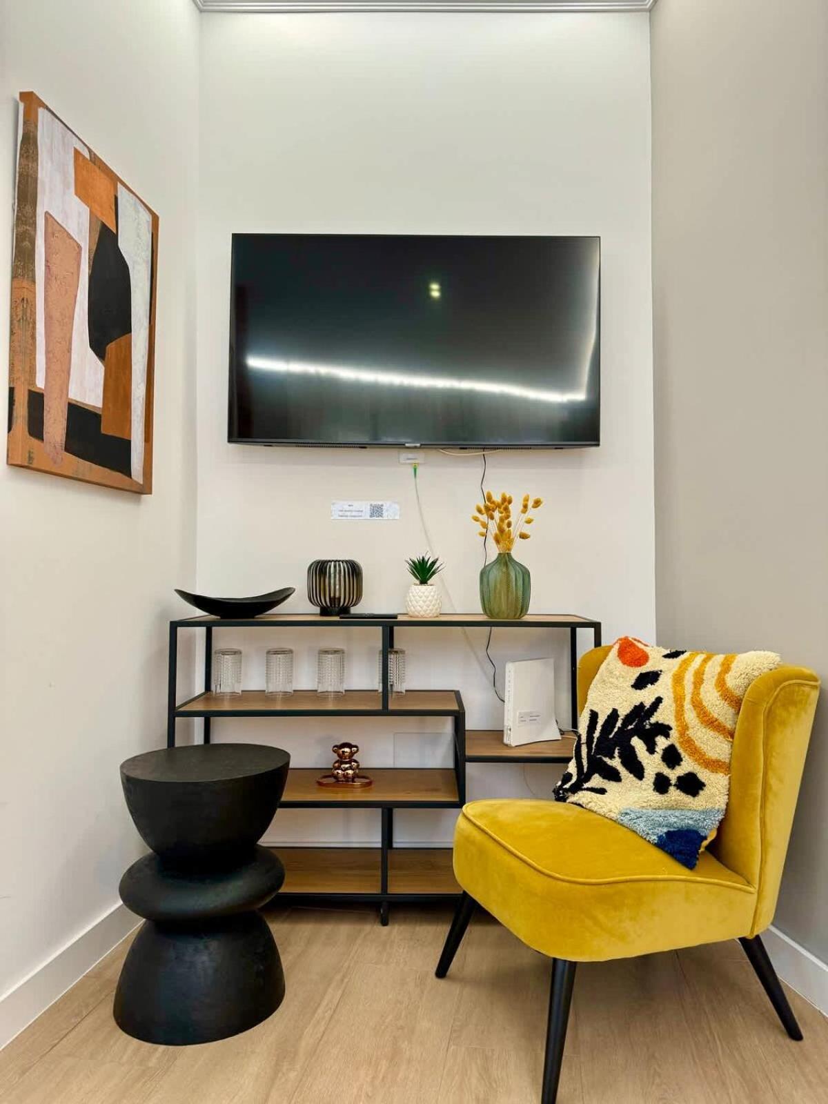 Plaza Mayor Cozy Private Apartment With Ac マドリード エクステリア 写真