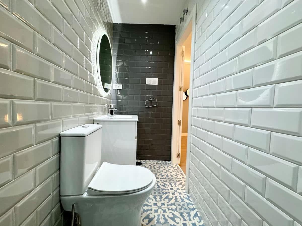 Plaza Mayor Cozy Private Apartment With Ac マドリード エクステリア 写真