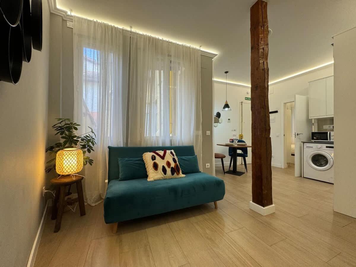 Plaza Mayor Cozy Private Apartment With Ac マドリード エクステリア 写真