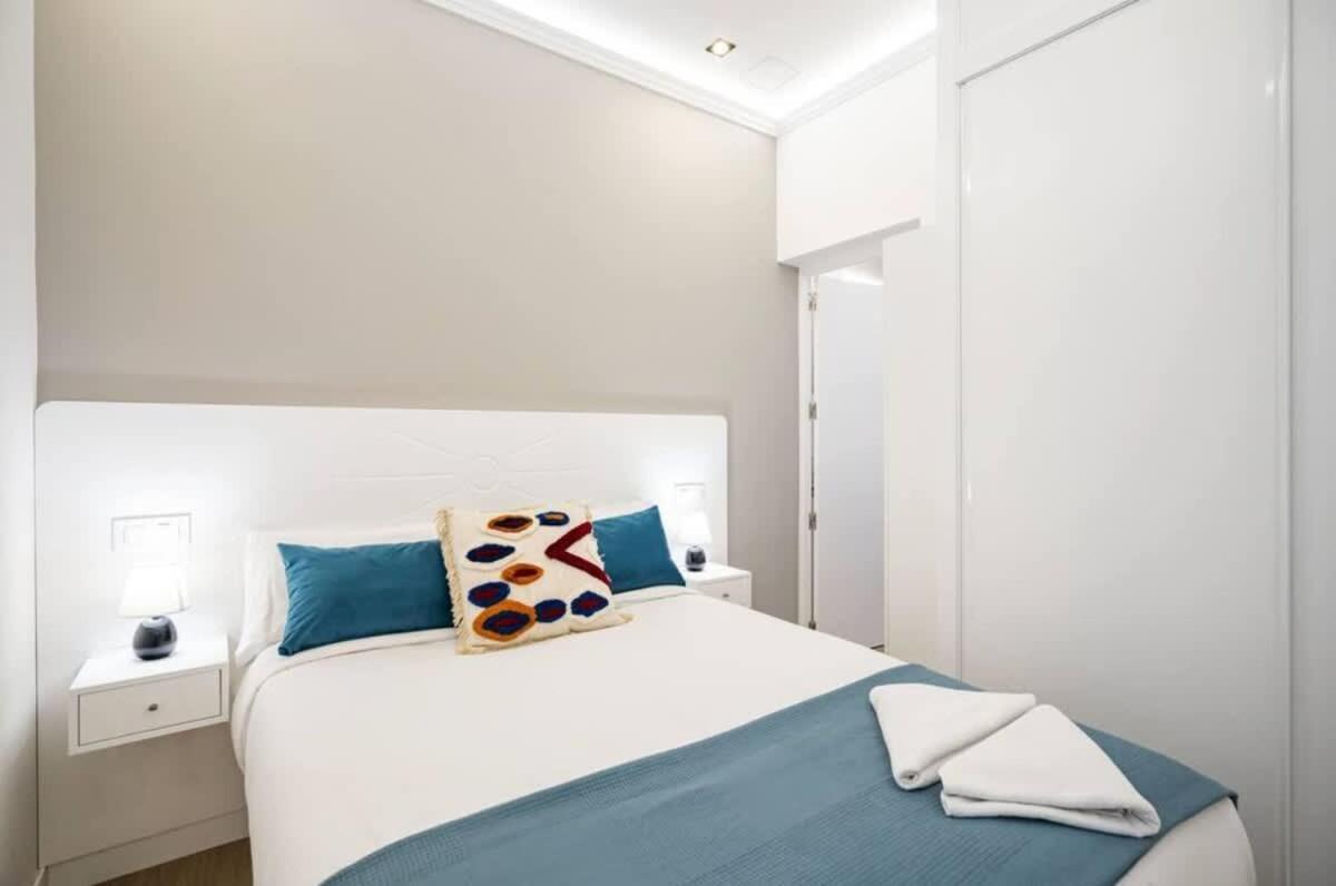 Plaza Mayor Cozy Private Apartment With Ac マドリード エクステリア 写真