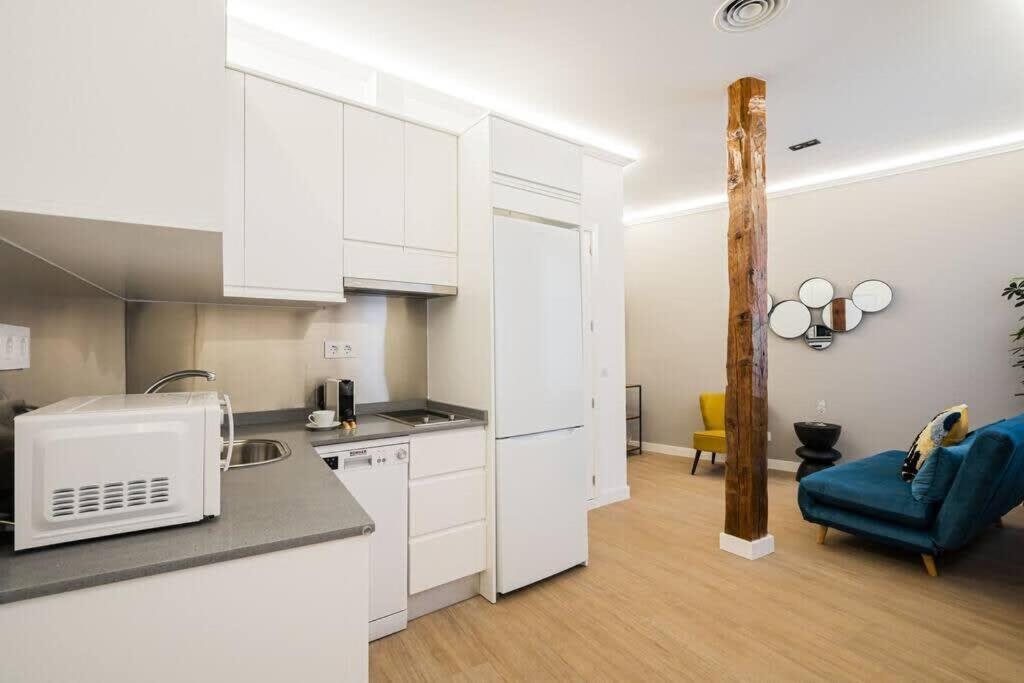 Plaza Mayor Cozy Private Apartment With Ac マドリード エクステリア 写真