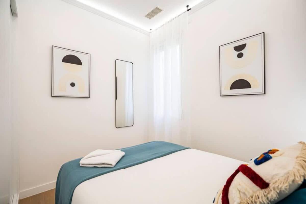 Plaza Mayor Cozy Private Apartment With Ac マドリード エクステリア 写真